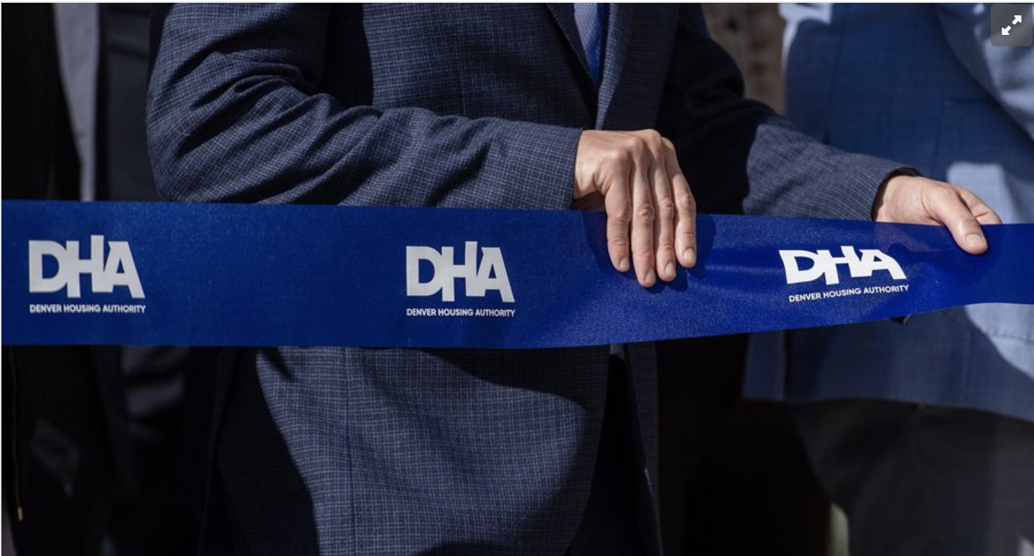 Image of ribbon cutting